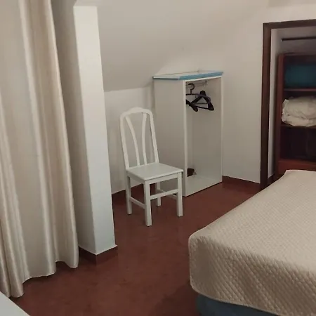 Turistico De - Quartos E